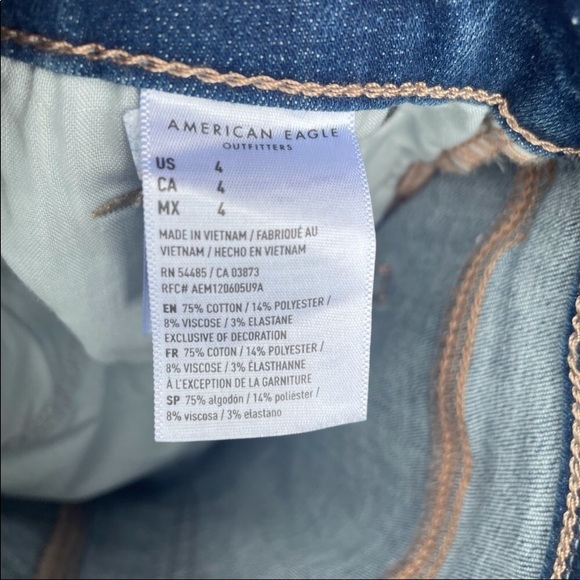 American Eagle Curvy Hi Rise Shortie Jean Shorts - Picture 7 of 7